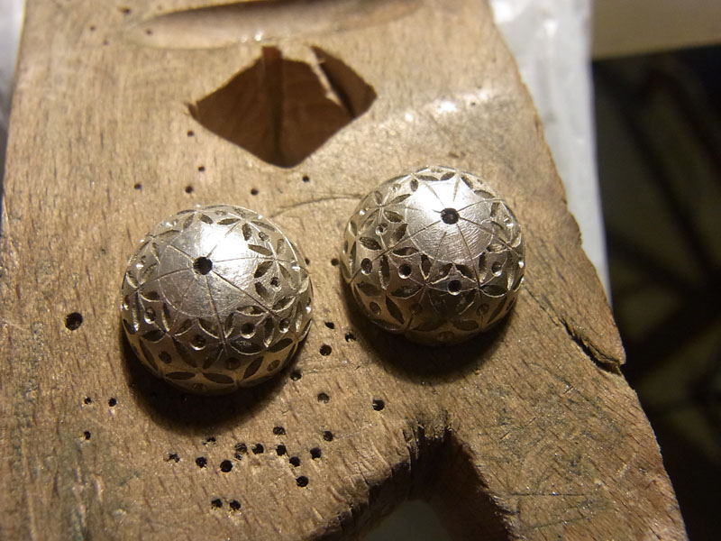 フィレンツェ透かし彫り制作風景