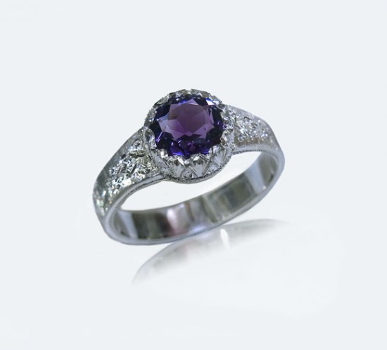 フィレンツェ彫りのアメジストリング