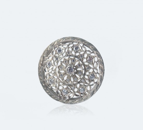 フィレンツェ透かし彫りのダイヤブローチ