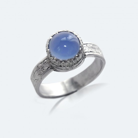 フィレンツェ彫りのカルセドニーリング