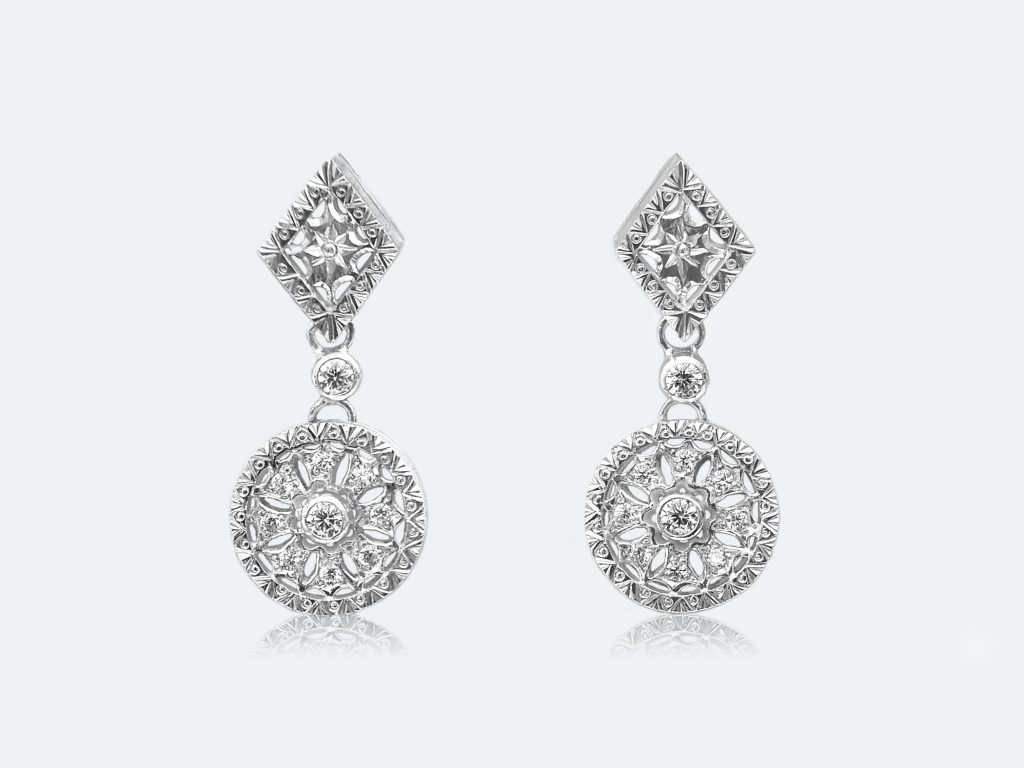 フィレンツェ透かし彫りのイヤリング