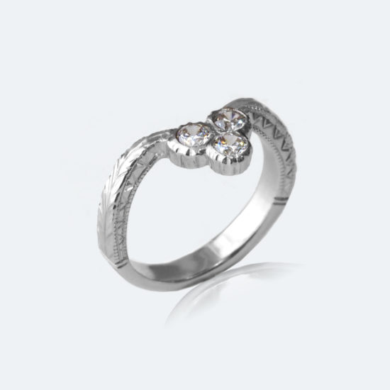 イタリア フィレンツェ彫り エンゲージリング