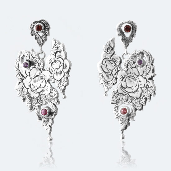 フィレンツェ彫りのピアス