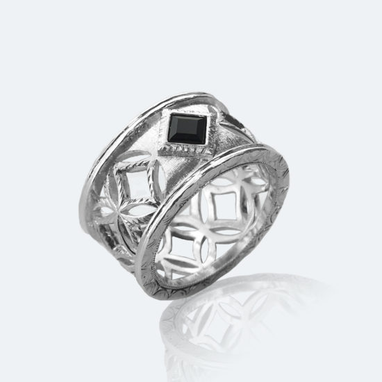 フィレンツェ透かし彫りのオーダーメンズリング