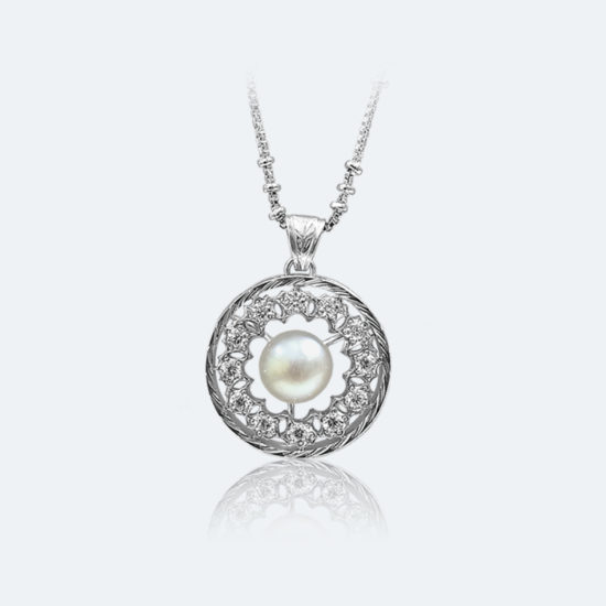 フィレンツェ透かし彫りの真珠ペンダント