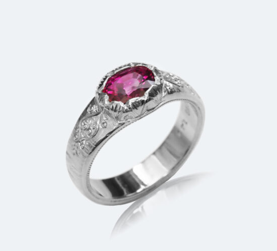 イタリア フィレンツェ彫り ルビーリング