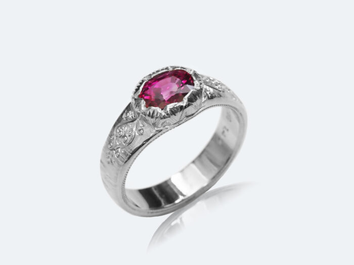 イタリア フィレンツェ彫り ルビーリング