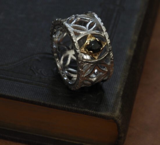 フィレンツェ彫りトルマリンメンズリング