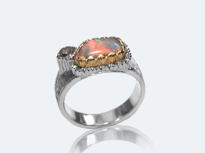 フィレンツェ彫りブラックオパールリング