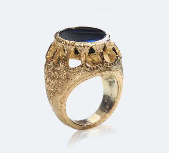 フィレンツェ彫りブラックオパールリング